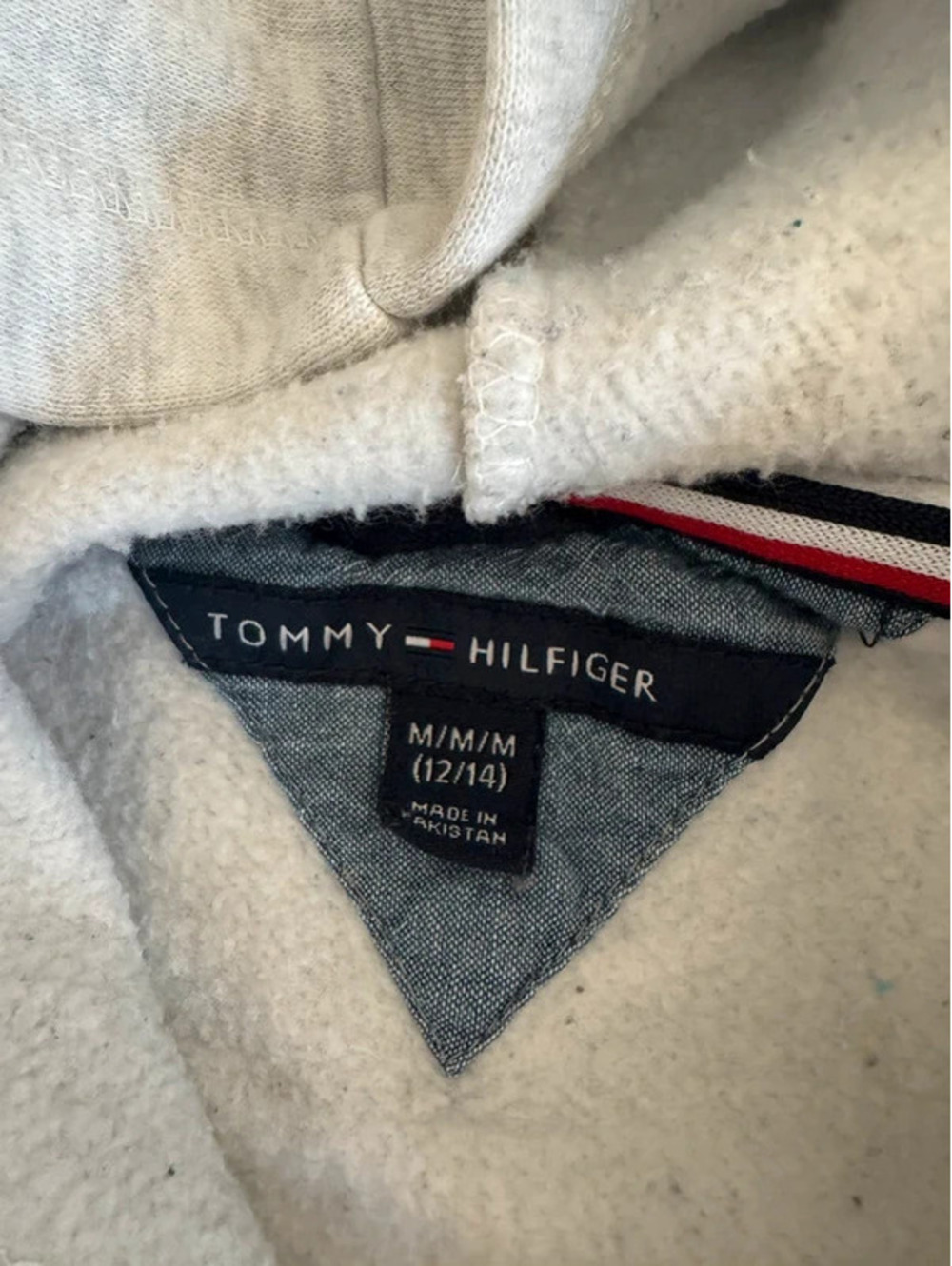 Boy’s Tommy Hilfiger cream logo hoodie sweatshirt 12/14 - Picture 2 of 3